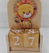 ημερολόγιο ξύλινο μπομπονιέρα βάπτισης με θέμα ζωάκι της ζούγκλας λιονταράκι ξύλινο τιμή 2.00€